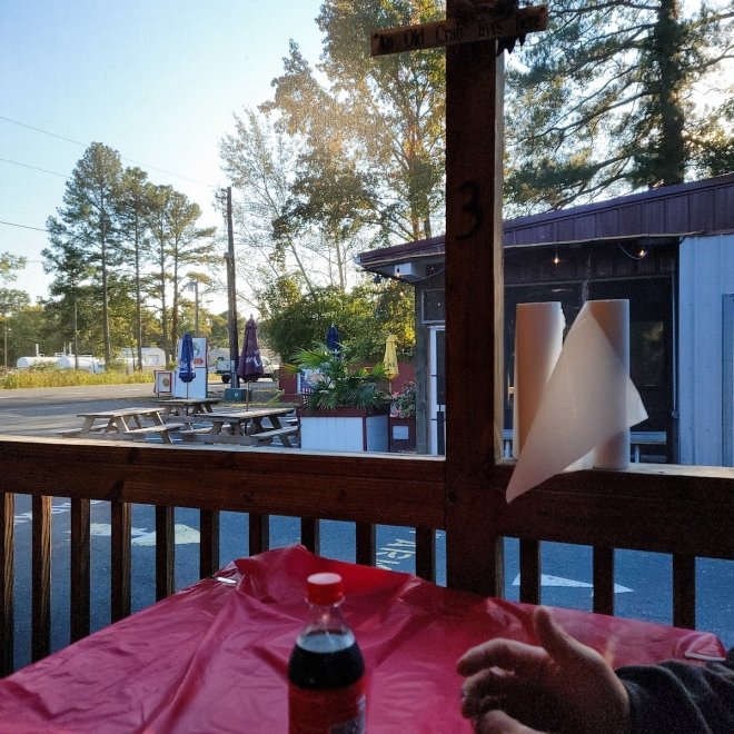 Linton's Crab House & Seafood Carry-Out - OnSite