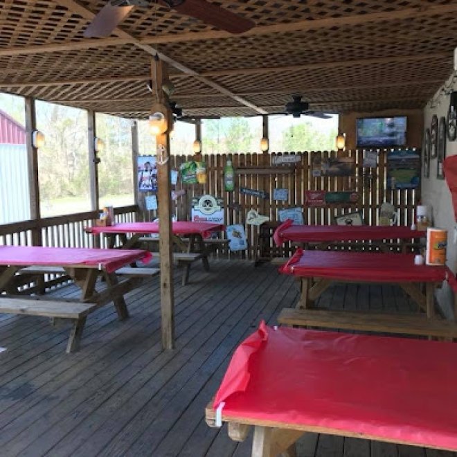 Linton's Crab House & Deck