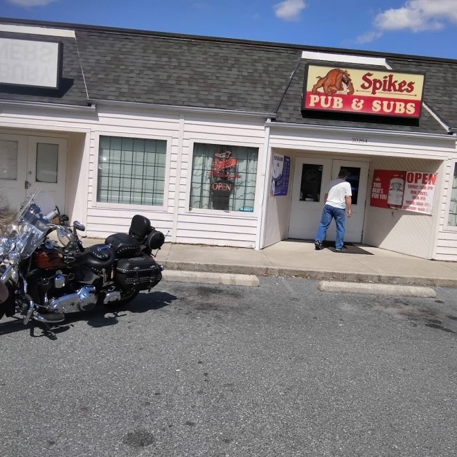 Spikes Pub & Subs