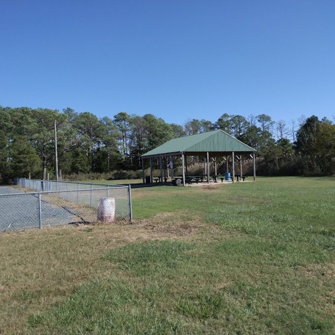 Raccoon Point Beach and Park
