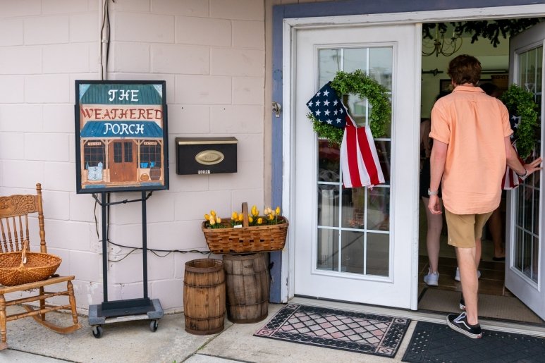 The Weathered Porch Christmas Open House
