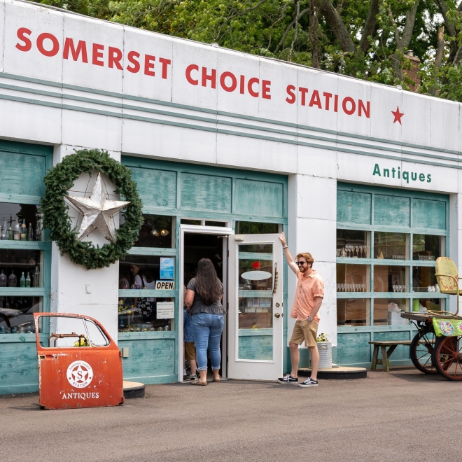 Somerset Choice Station Antiques