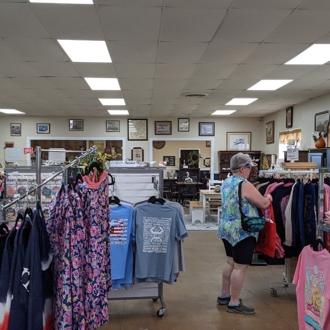 Tim & Doris’s Country Store and More