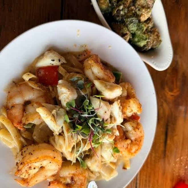 Crisfield's Sunset Seafood Grille